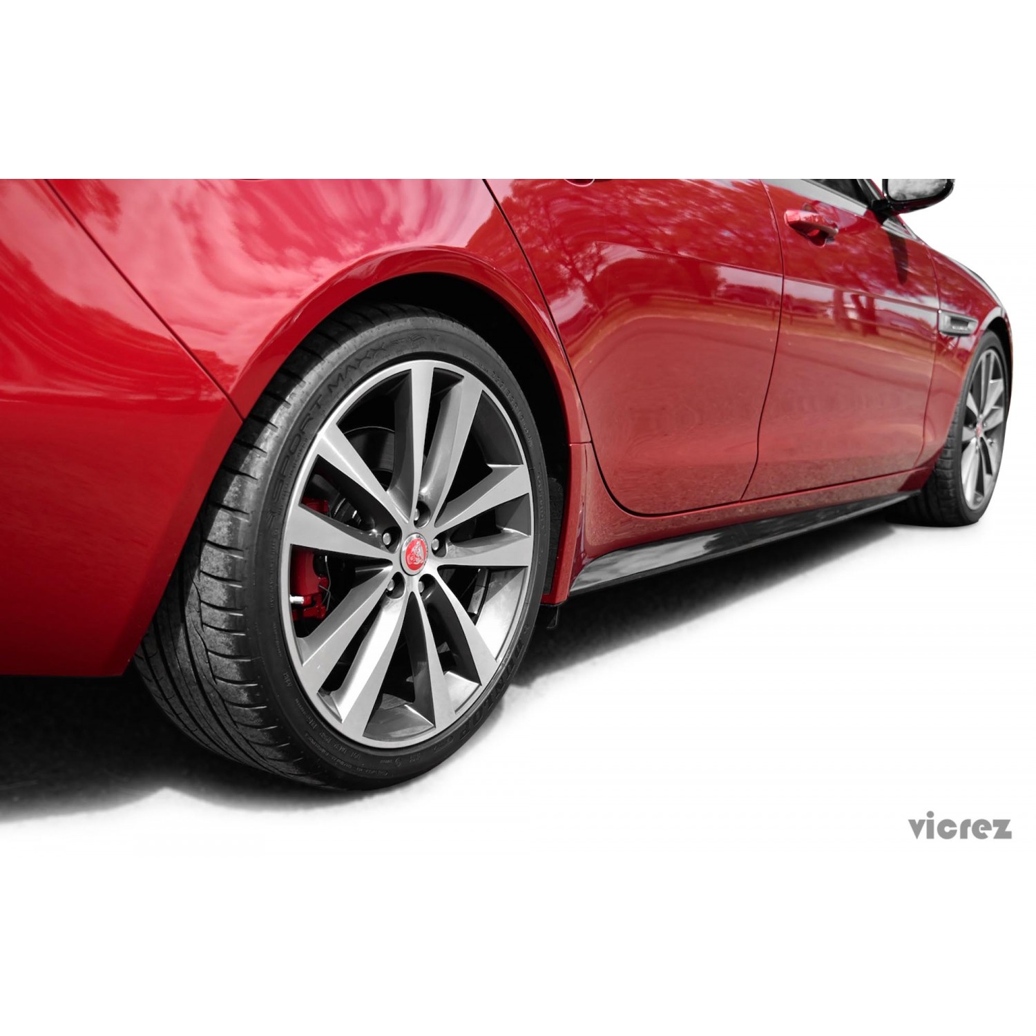 jaguar xe side skirts