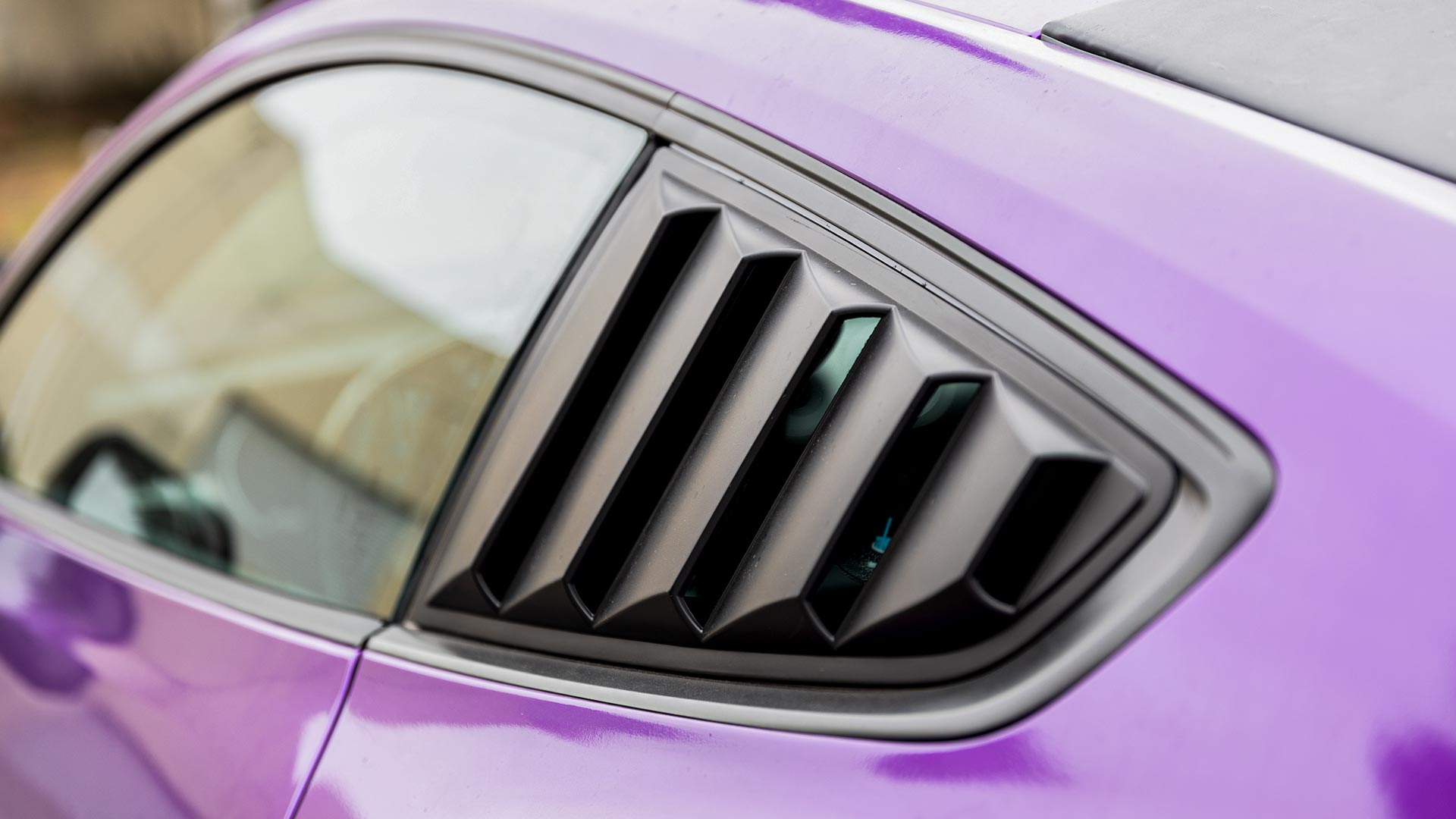 Vicrez LV2 Style Rear & Quarter Window Louvers vz102653 | Ford Mustang 2015-2022